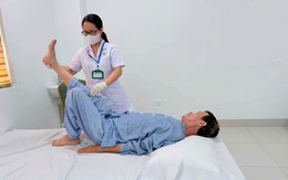 Ngã từ độ cao 3m khi hái xoài, người đàn ông liệt hoàn toàn hai chân