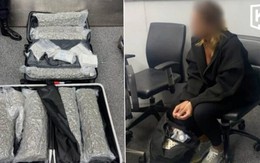 Nữ du khách 21 tuổi bị bắt tại sân bay quốc tế Phuket vì giấu 31,7 kg cần sa trong 2 vali hành lý