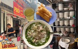 Giữa Hà Nội vẫn có quán phở 23.000 đồng, trà đá 2.000 đồng: Hơn 20 năm bán "giá cũ" giữa thời bão tăng giá