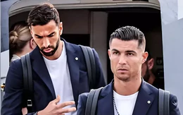 Hình ảnh Ronaldo xách vali về nước
