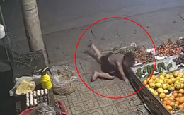 Clip bé trai ngã đập mặt vào góc cạnh sạp hàng: Nhìn vết thương của con mà ai cũng thót tim
