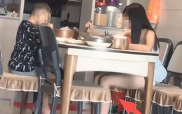 Bức ảnh khiến một người bố bị chỉ trích: Chỉ vì vài cái like mà không màng đến tương lai của con cái!