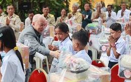 Sau ca phẫu thuật ở Trung Quốc, Quốc vương Campuchia lần đầu chủ trì một sự kiện công khai: Ông nói gì?