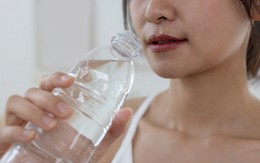 Uống 3.000ml nước trong vòng 2 giờ, người phụ nữ 33 tuổi bị phù não