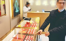 Chuyển khoản 28,2 tỷ đồng cho kẻ lừa đảo đi mua vàng, người đàn ông cầu cứu công an: Chủ tiệm vàng “vô tình bị vạ lây”