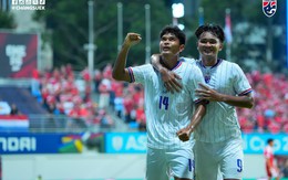 Đè bẹp Singapore theo cách đáng sợ, ĐT Thái Lan "đặt một chân" vào chung kết AFF Cup