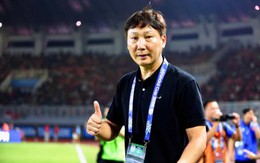 Báo Hàn Quốc: “HLV Kim Sang-sik làm điều vĩ đại mà ngay cả HLV Park Hang-seo cũng không làm được”