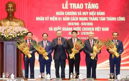 Nguyên Chủ tịch nước Lương Cường, nguyên Thủ tướng Phạm Minh Chính nhận Huân chương Hồ Chí Minh