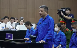 Cựu Cục trưởng 'vẽ' giấy phép con để nhận hối lộ: 'Bị cáo nghĩ đơn giản là tiền cảm ơn'