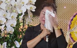 Nữ nghệ sĩ ở Mỹ bật khóc nức nở: "Mẹ tôi nói 1 câu cay đắng"