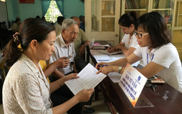 Hai vợ chồng vừa nhận gần 2 tỷ tiền về hưu, chưa kịp gửi ngân hàng thì các con biết chuyện: Nỗi lo liên tiếp