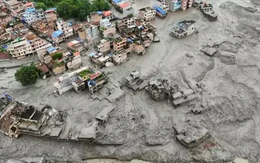 Lũ quét kinh hoàng tại Nepal là "không thể chạy thoát": Dòng bùn lũ di chuyển như "bê tông di động", chuyên gia tiết lộ đường sống duy nhất