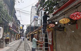 Phường Hoàn Kiếm xử lý vi phạm tại khu vực “phố cà phê đường tàu”