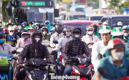 Cửa ngõ Hà Nội ùn ứ ôtô, xe máy