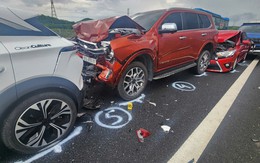 2 vụ tai nạn liên hoàn, 11 ô tô hư hỏng do lỗi duy trì khoảng cách trên cao tốc