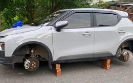 Vụ ô tô bị trộm 2 bánh khi đỗ trong khu đô thị ở Hà Nội: Chủ xe lên tiếng