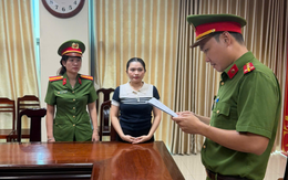 Khám xét nơi cất giấu tang vật của chủ hộ kinh doanh  Huỳnh Hạ Thi