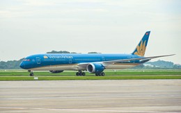 Sáng nay - 1/9, sân bay Tân Sơn Nhất ghi nhận một máy bay của Vietnam Airlines thực hiện nhiệm vụ đặc biệt hạ cánh