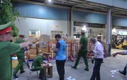 Công an kiểm tra nhiều nhân viên tại sân bay ngay trong giờ làm việc