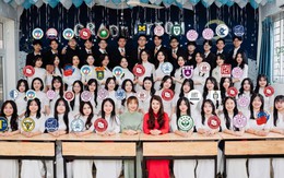 Một lớp học có 8 học sinh trúng tuyển Thanh Hoa - Bắc Đại hàng đầu Trung Quốc, 24 suất học bổng du học và 1 thủ khoa Ngoại thương