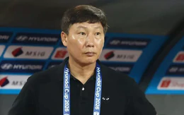 Truyền thông Hàn Quốc đồng loạt đưa tin về mất mát của HLV Kim Sang-sik