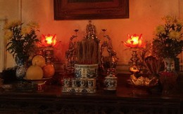 Lời khuyên cho những gia đình vẫn để đèn bàn thờ 24/7