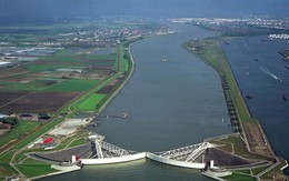 Xây dựng đô thị ven sông: Bài học sống cùng dòng nước từ Rotterdam
