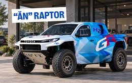 Toyota Hilux có bản ‘siêu off-road’: Khung gầm xe đua, lốp cực lớn, động cơ hydro cạnh tranh Ranger Raptor