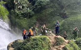 Một du khách mất tích khi tắm thác ở Tuyên Quang
