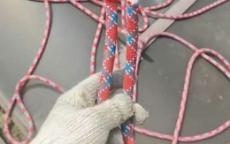 Nam công nhân làm việc ở tầng 30 bị người dân cắt phăng dây an toàn với lý do khó tin