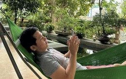 "Ông hoàng nhạc đỏ" đình đám bán đặc sản thịt dê ở đường Hàn Thuyên, Hà Nội