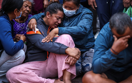 Người hành hương thoát chết thần kỳ trong trận lũ quét thảm họa ở Nepal