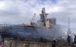 Tàu phá băng Đô đốc Makarov bốc cháy tại xưởng đóng tàu Kronstadt