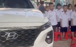 Phó hiệu trưởng nhận trách nhiệm vụ đỗ ô tô cạnh nơi học sinh chào cờ