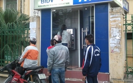 Thu phí nội mạng ATM: Có thể chẳng ai được lợi