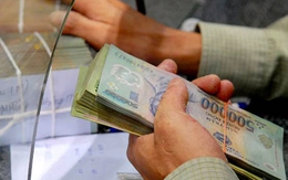 Hàng loạt ngân hàng cắt thưởng Tết