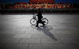 Ngân hàng thưởng Tết bằng xe đạp cao cấp ngàn đô