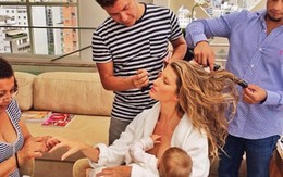 Gisele Bundchen tranh thủ cho con bú khi làm đẹp