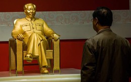 Trung Quốc tranh cãi vì bức tượng Mao Trạch Đông dát vàng