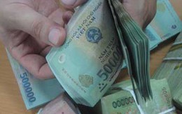 Thưởng Tết ngân hàng: Sếp "câu giờ", nhân viên "nhấp nhổm"