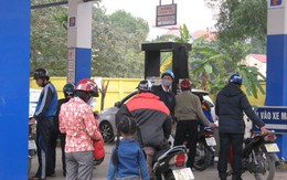 Cây xăng nhộn nhịp trở lại sau tin đồn tăng giá