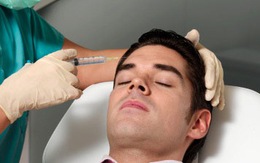 Bi hài chuyện phẫu thuật làm đẹp cho quý ông