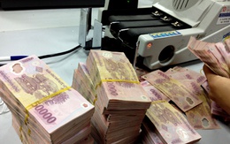 'Đua' cắt giảm thù lao bạc tỷ của chủ ngân hàng