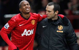 Quỷ đỏ mất Ashley Young đến hết mùa