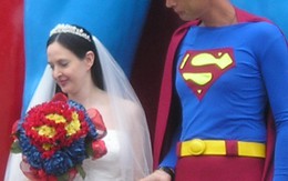 Bị vợ bỏ vì quá cuồng...Superman