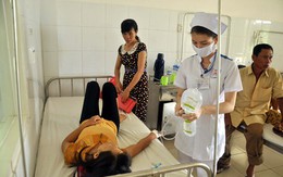 Đà Nẵng: Ăn tối tại nhà hàng, hơn 300 du khách bị ngộ độc
