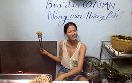 Chân dài Việt rủ nhau bán... bún đậu!