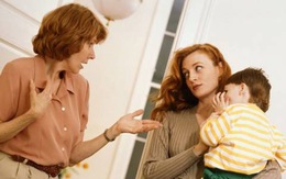 Mẹ chồng lên mạng giám sát con dâu