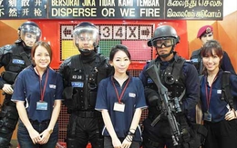 Cảnh sát Singapore nhờ blogger về thời trang tuyển tân binh