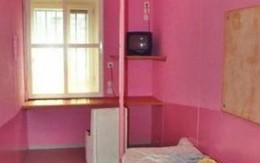 Đức xây nhà tù “Barbie màu hồng” để hạ hỏa tù nhân